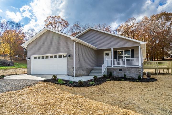 307 Pine Ave - Photo 1