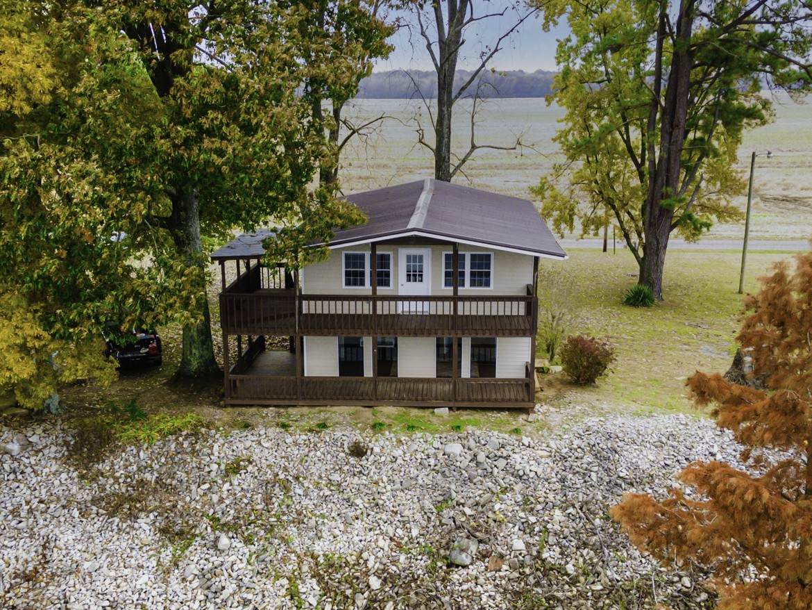 1705 Wilkinson Ferry Dr - Photo 1