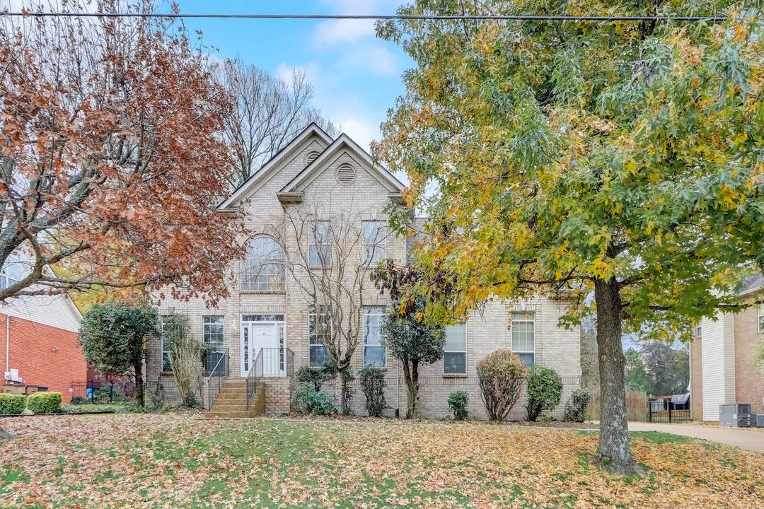 5576 Saddlewood Ln - Photo 1