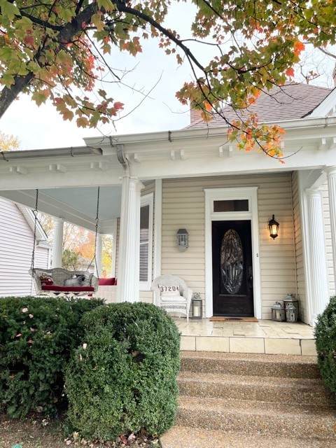 909 Gilmore Ave - Photo 1