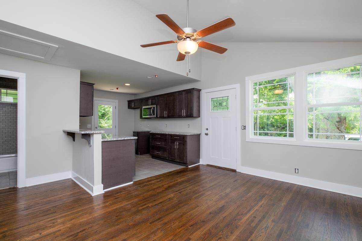 1620B Scovel St - Photo 1
