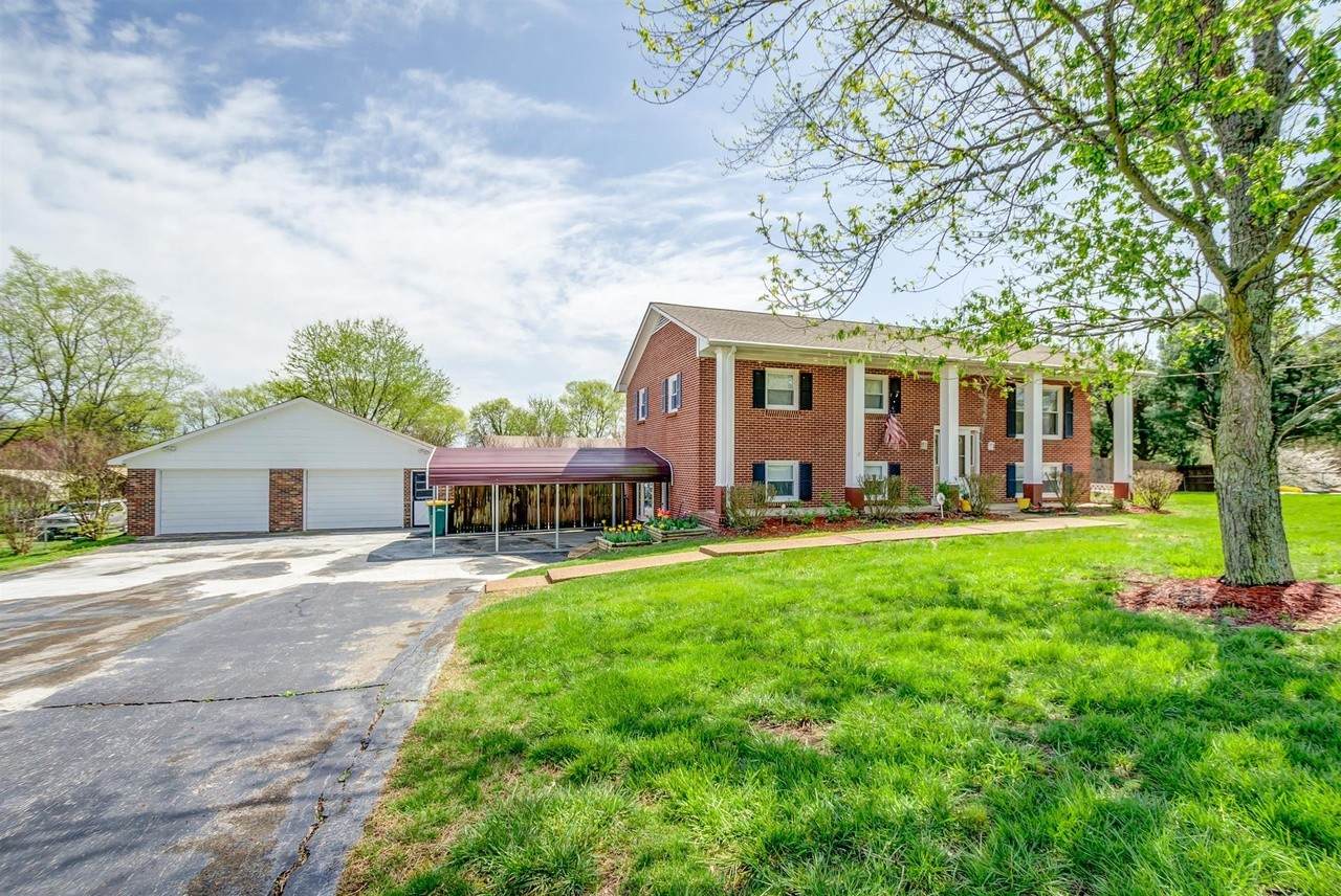111 Jackson St - Photo 1