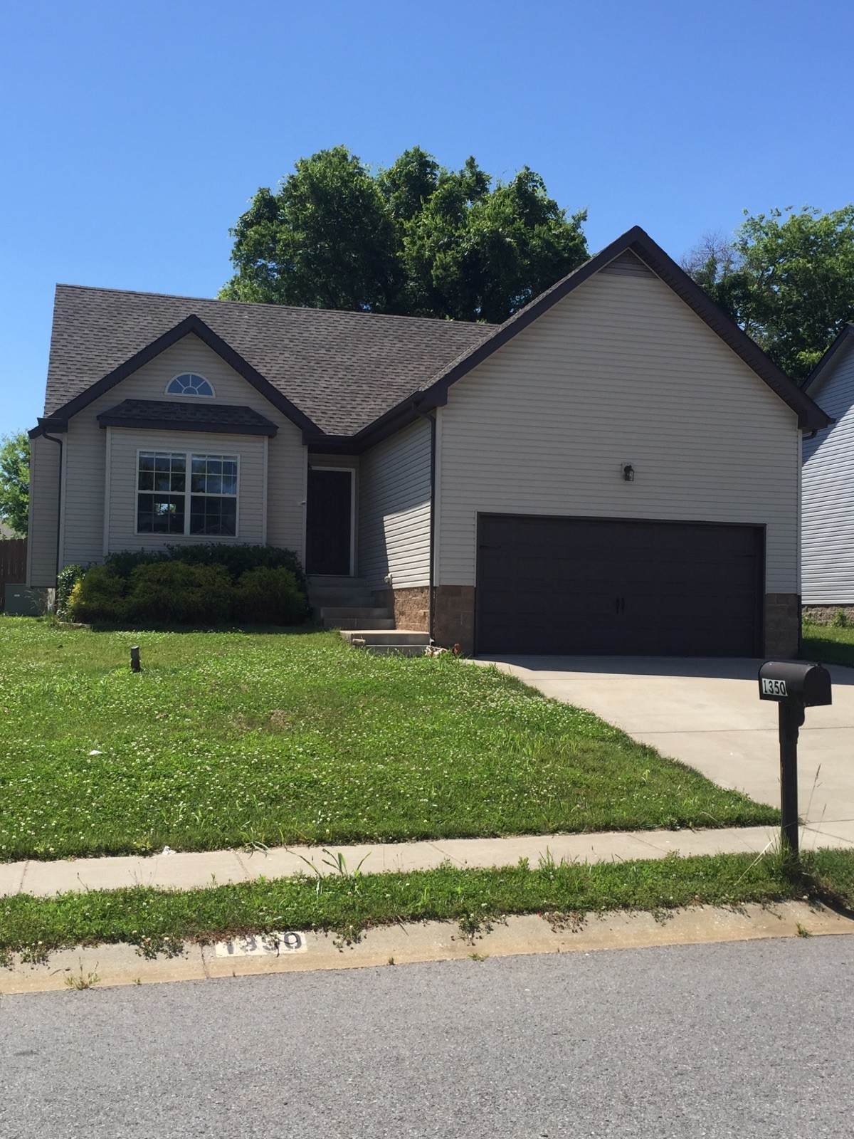 1350 Whitt Ln - Photo 1