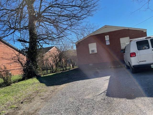 623 21st Ave - Photo 1
