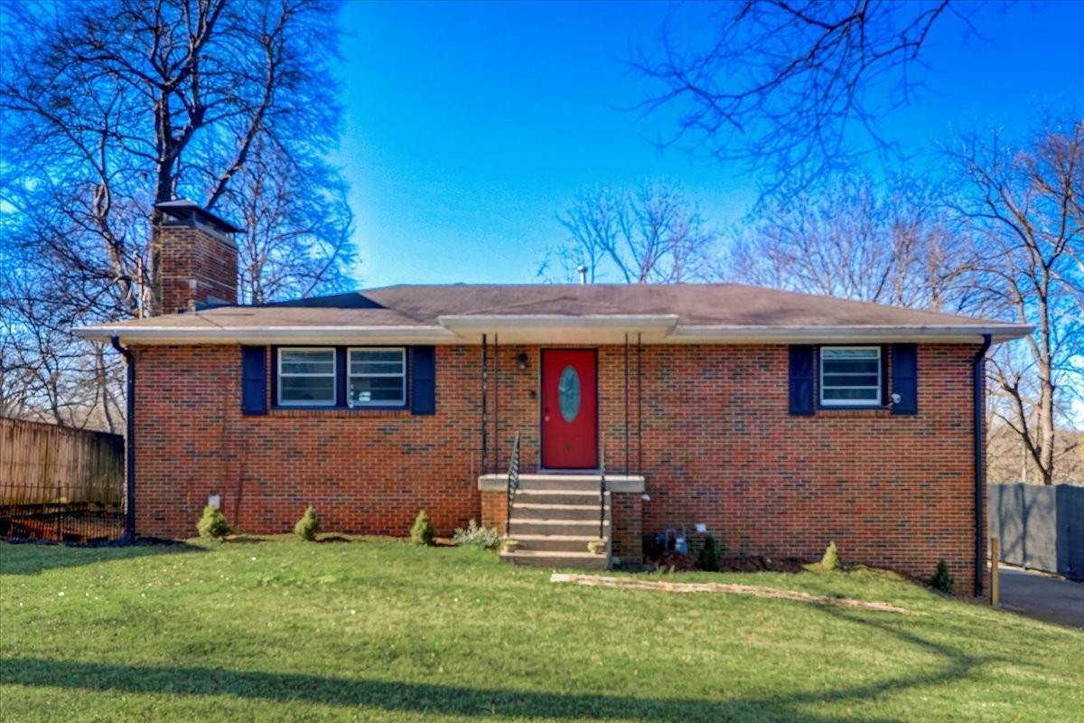 623 Westboro Dr - Photo 1