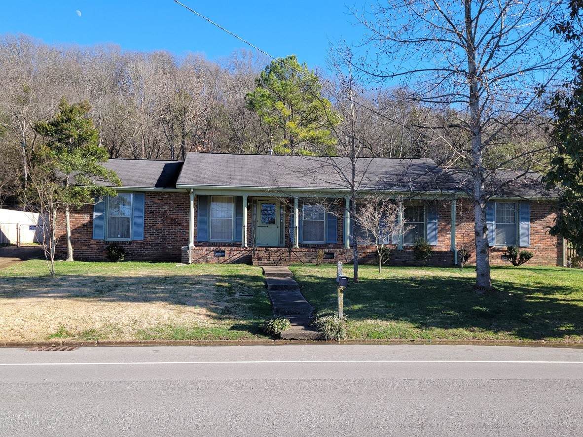 926 Percy Warner Blvd - Photo 1