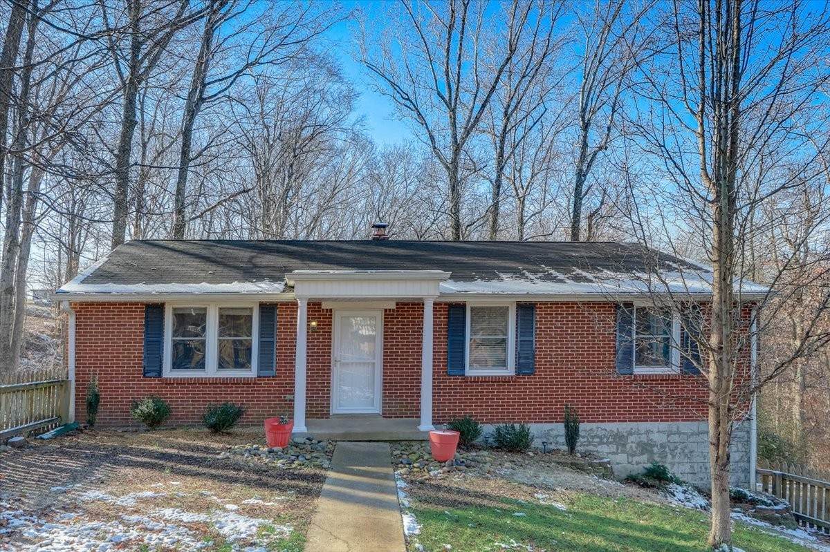 101 Katye Ct - Photo 1