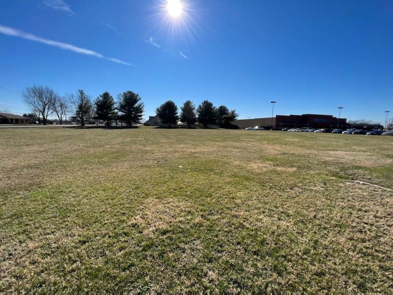 1201 Pyle Ln - Photo 1