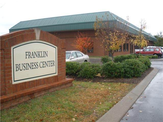 119 Se Parkway Ct, Suite 250 - Photo 1