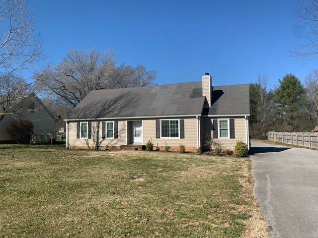 218 Beechwood Cir - Photo 1