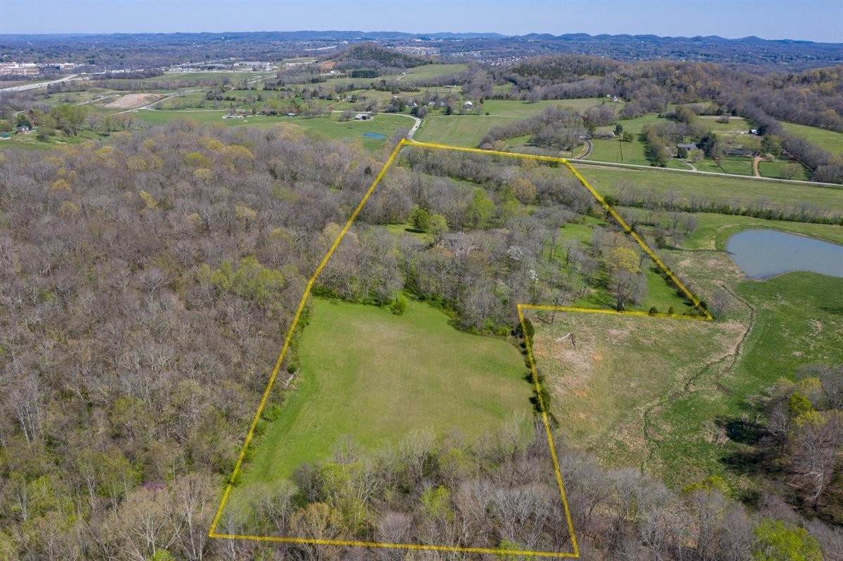 4511 Peytonsville Rd - Photo 1