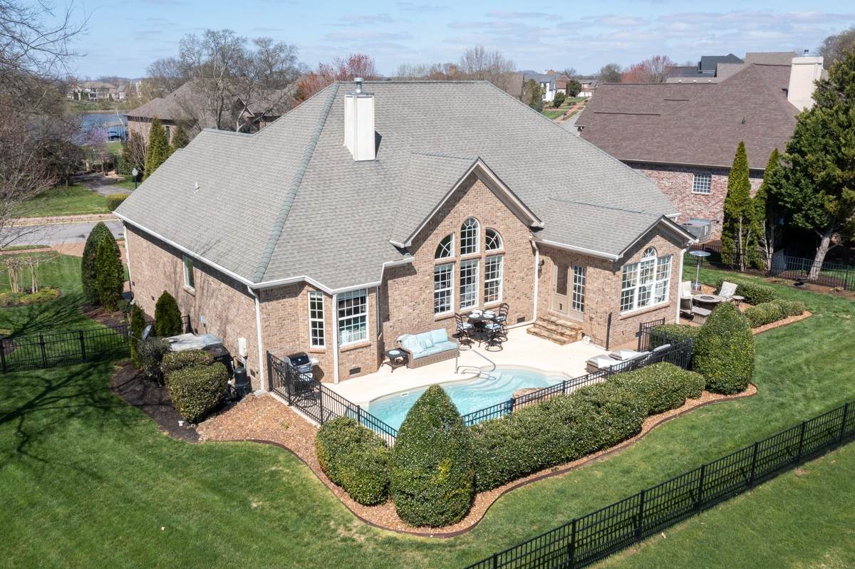 848 Plantation Blvd - Photo 1