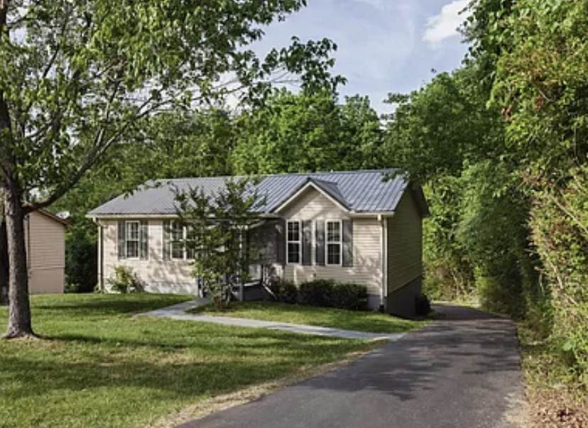 107 Batey Cir - Photo 1