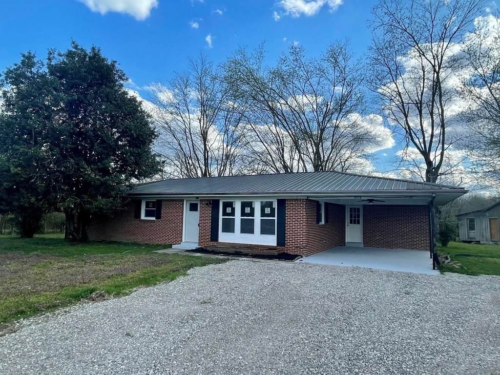 8298 Southfork Rd - Photo 1