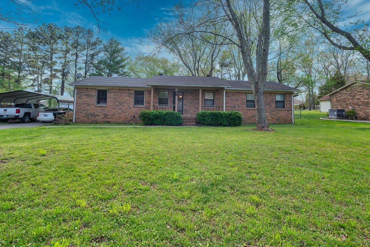 609 Wanda Ln - Photo 1