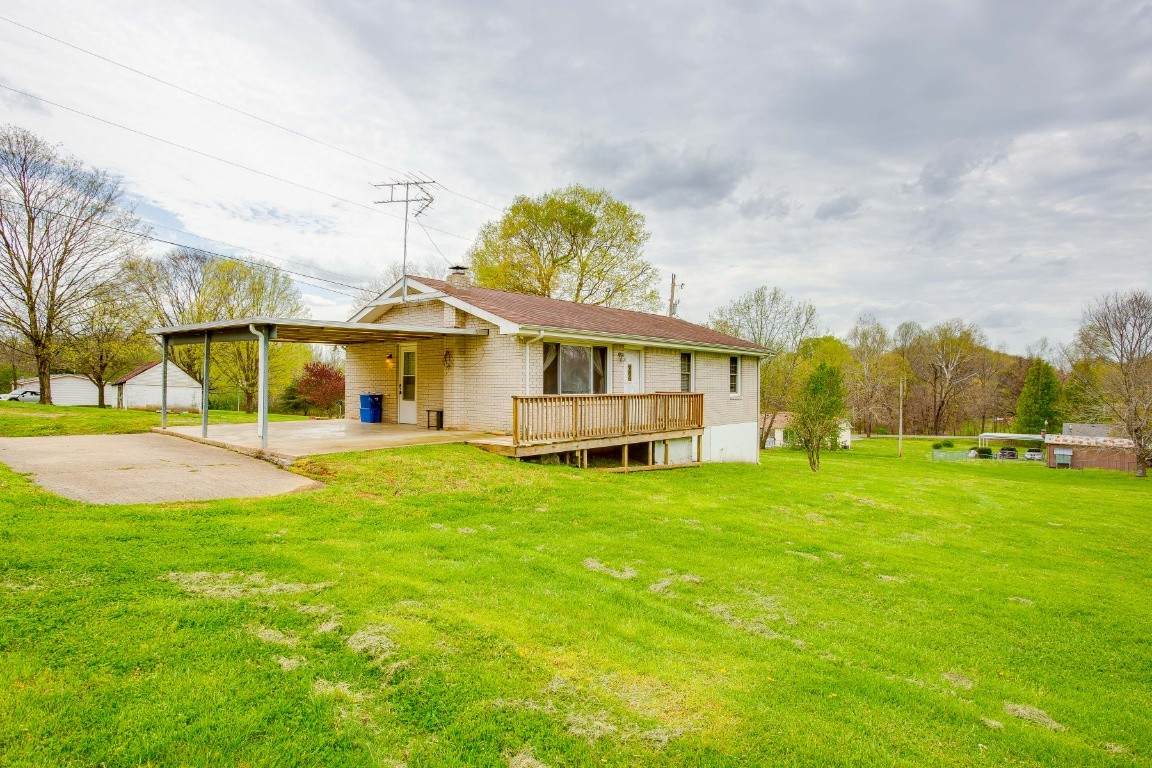 1090 Leo Baker Rd - Photo 1