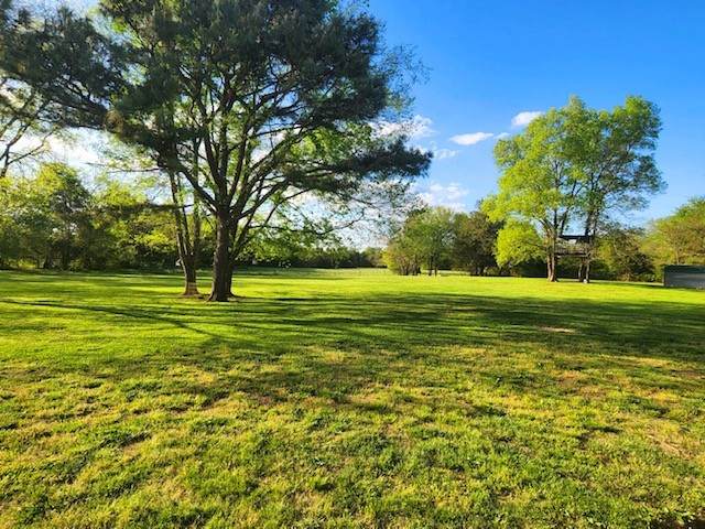 2309 Fairfield Pike - Photo 1