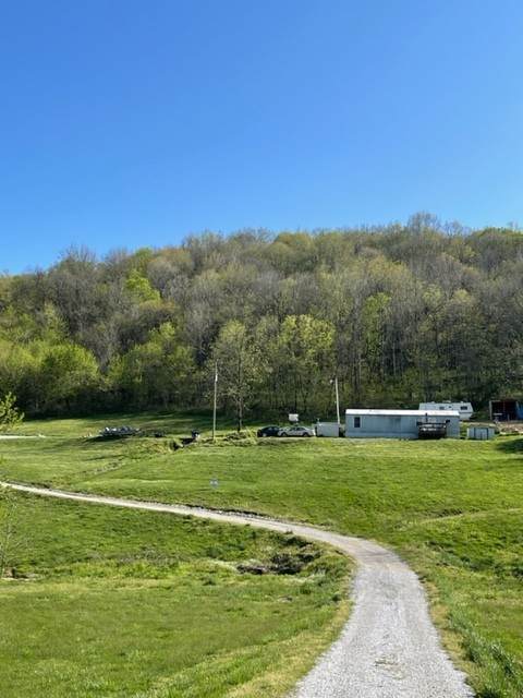 8 Jones Ln - Photo 1