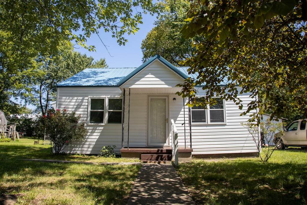 101 S Legion Cir - Photo 1