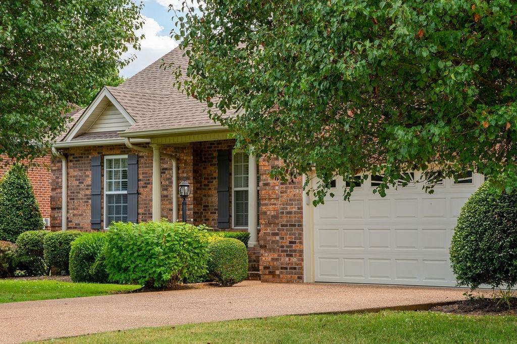 177 Putter Point Dr - Photo 1