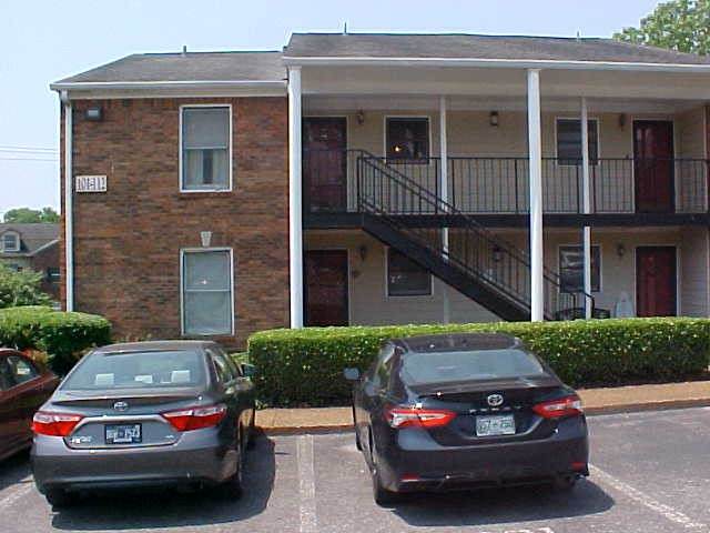 103 Churchill Xing - Photo 1
