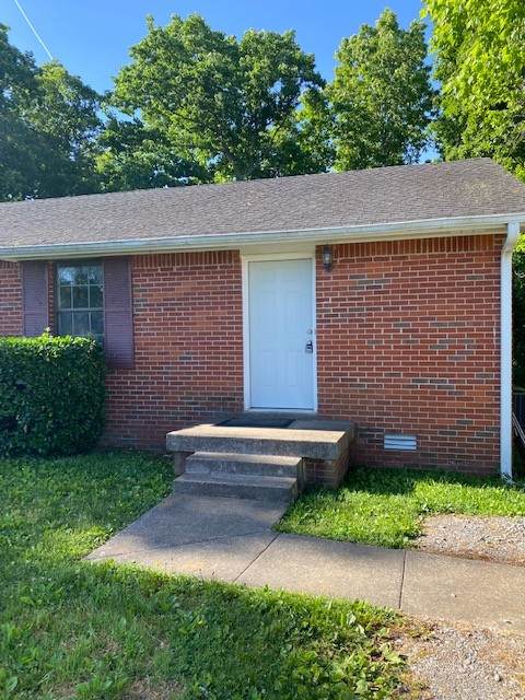 352 Ryder Ave - Photo 1
