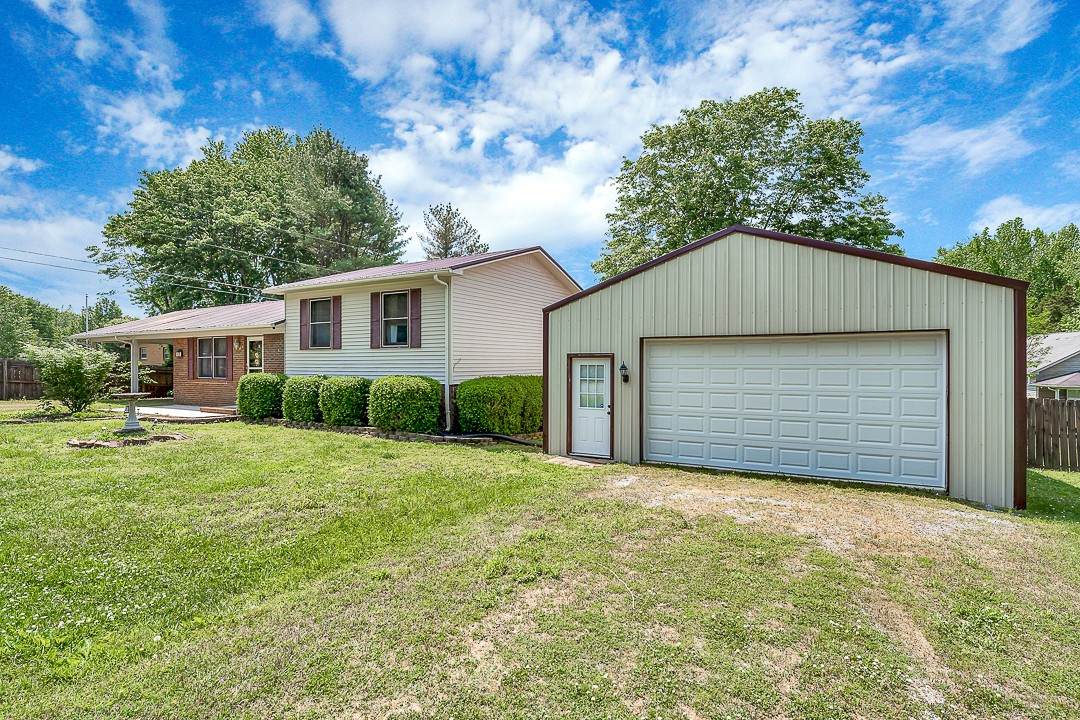 435 Redmon Rd - Photo 1