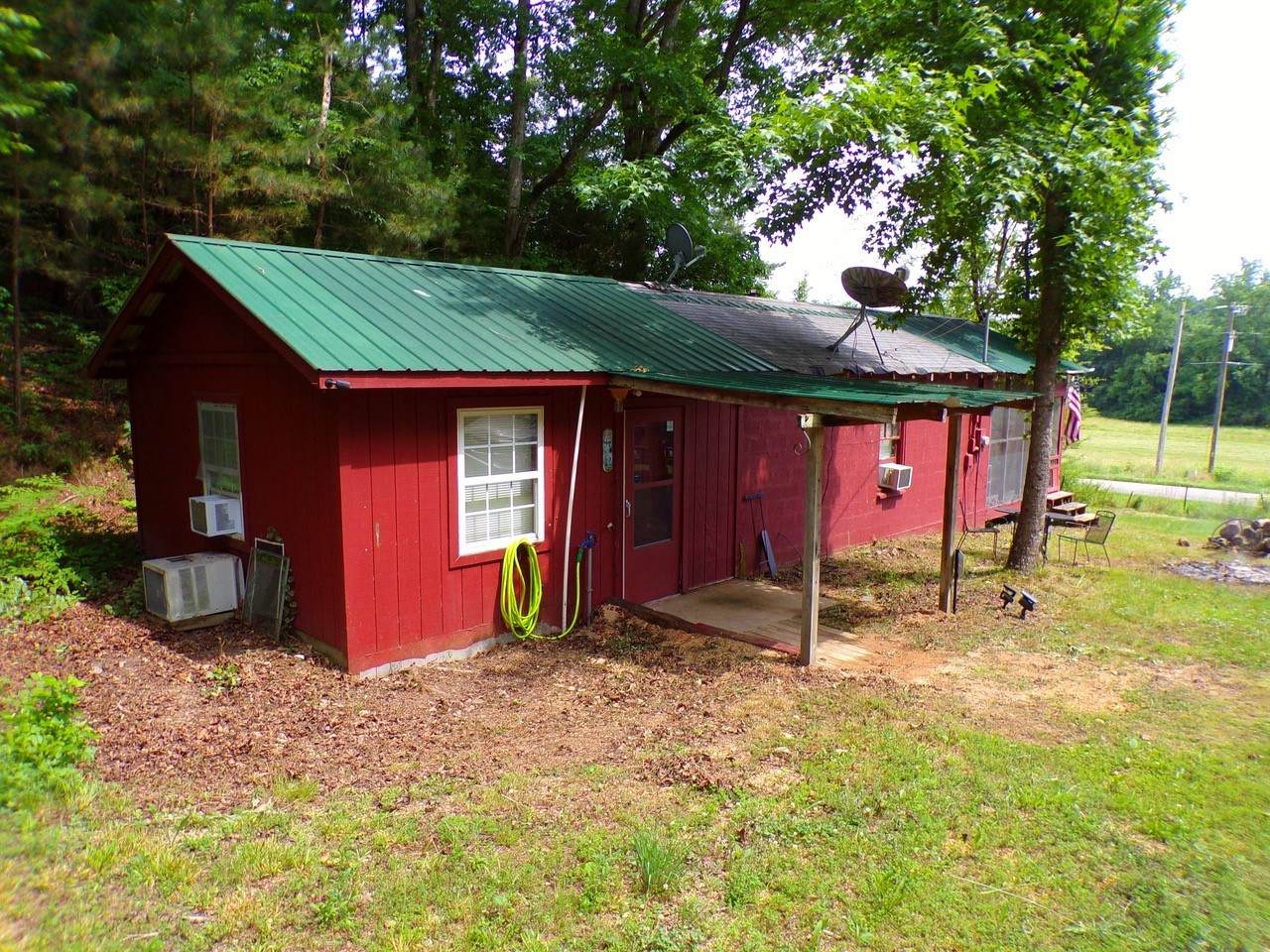 6890 Roan Creek Rd - Photo 1
