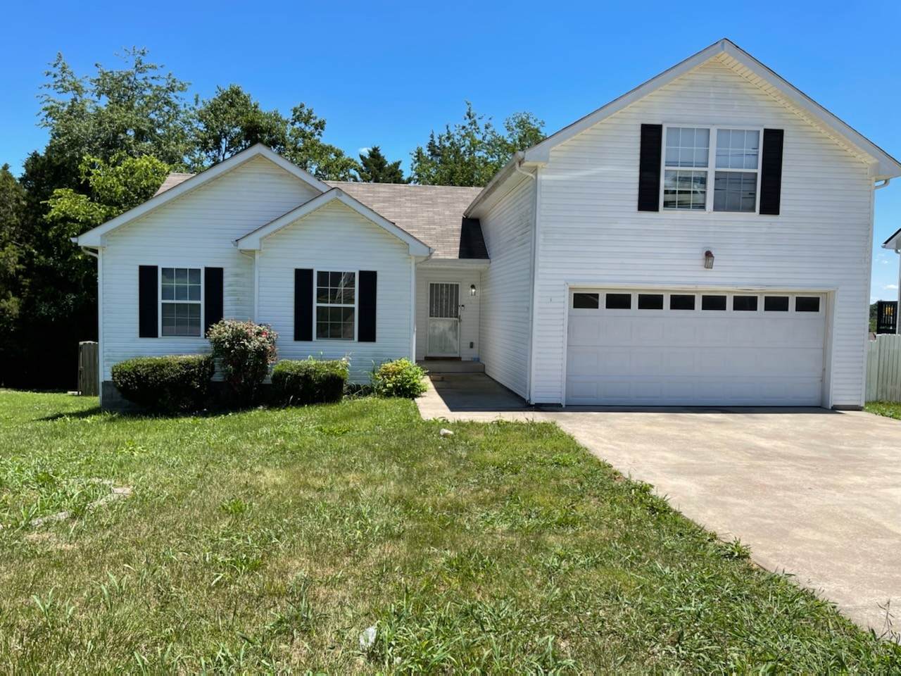 1115 Gunpoint Dr - Photo 1