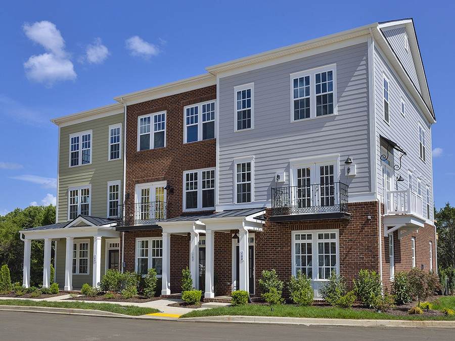 100 Burkitt Commons Ave - Photo 1