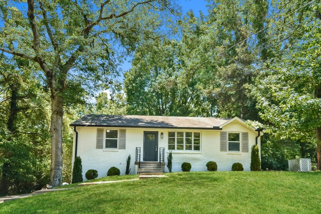 3227 Lakeland Dr - Photo 1