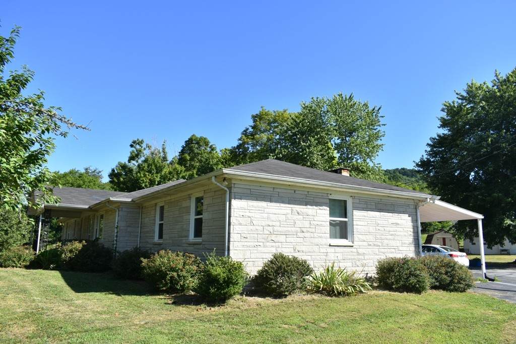 140 Wartrace Hwy - Photo 1