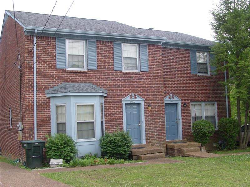 1004 Hammack Ct - Photo 1