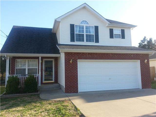 725 Clear Cir - Photo 1