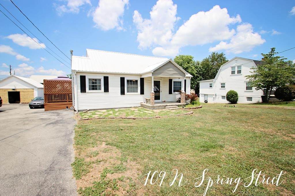 109 N Spring St - Photo 1