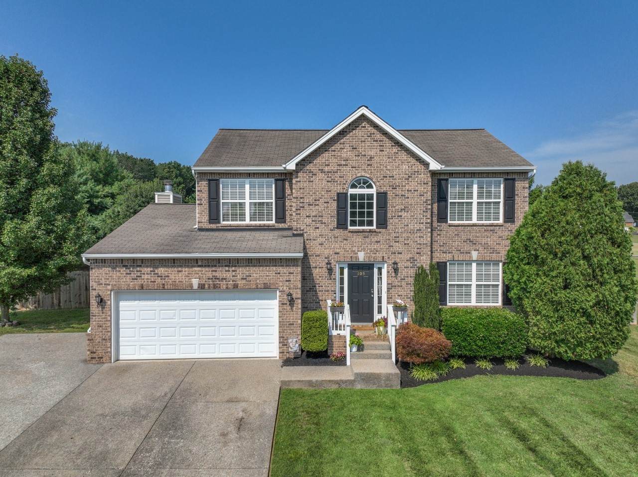 105 Glory Ct - Photo 1