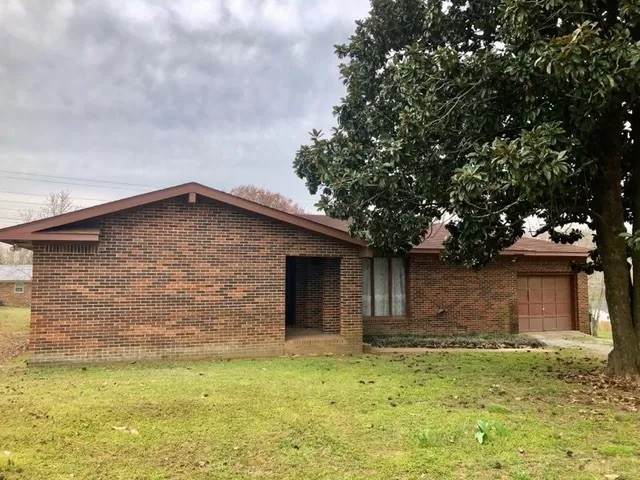 917 Kathleen Dr - Photo 1