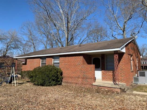 219 Hillwood Rd - Photo 1