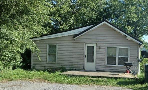 200 Green St - Photo 1