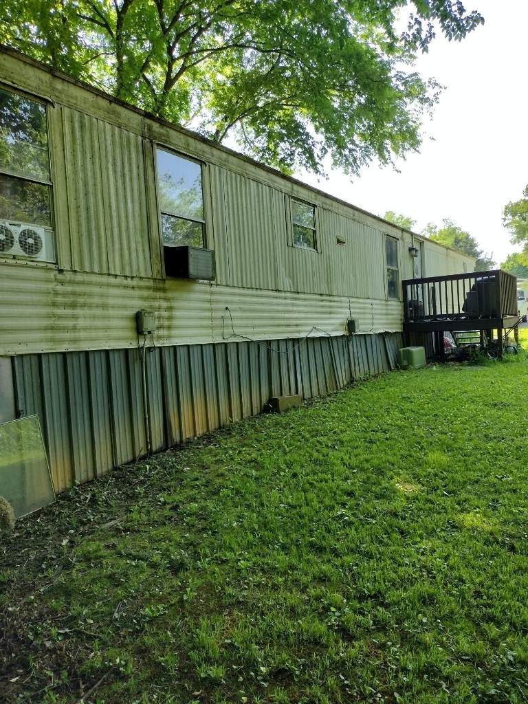 1711 Airborne St - Photo 1