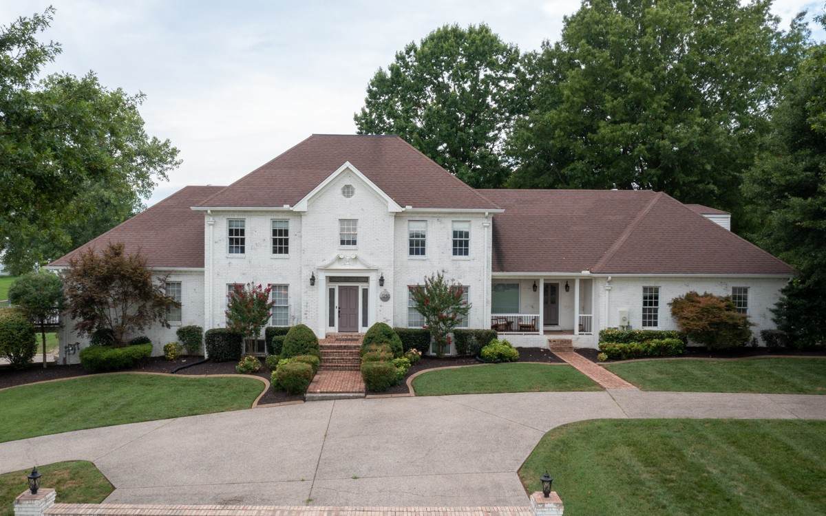 1250 Windsor Dr - Photo 1