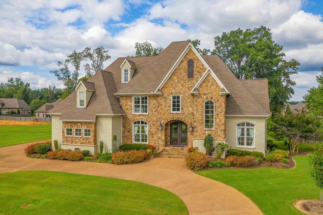 35 San Arbor Cv - Photo 1