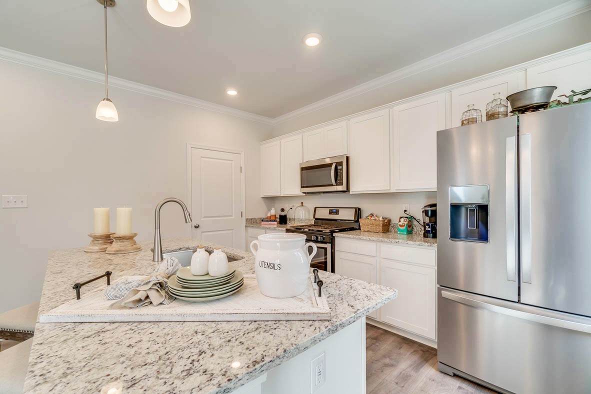 308 Oliver Way - Photo 1