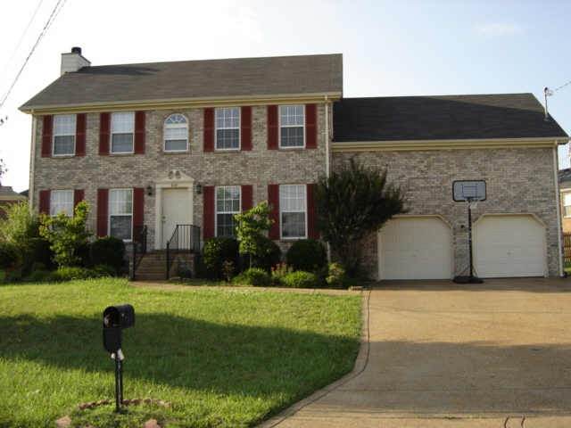 650 Woodburn Dr - Photo 1