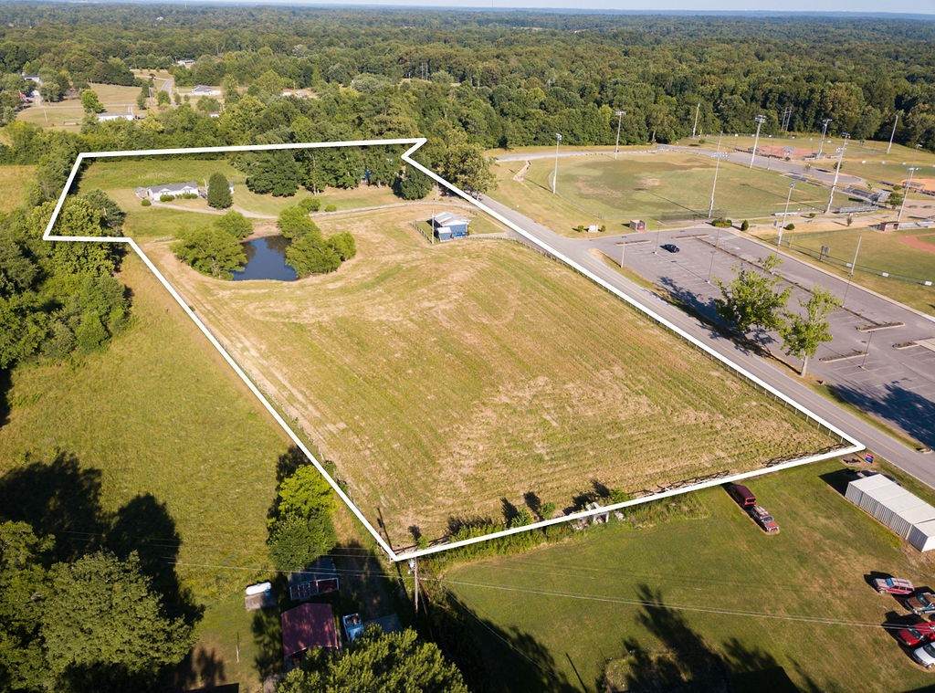 2911 Woodlawn Park Rd - Photo 1