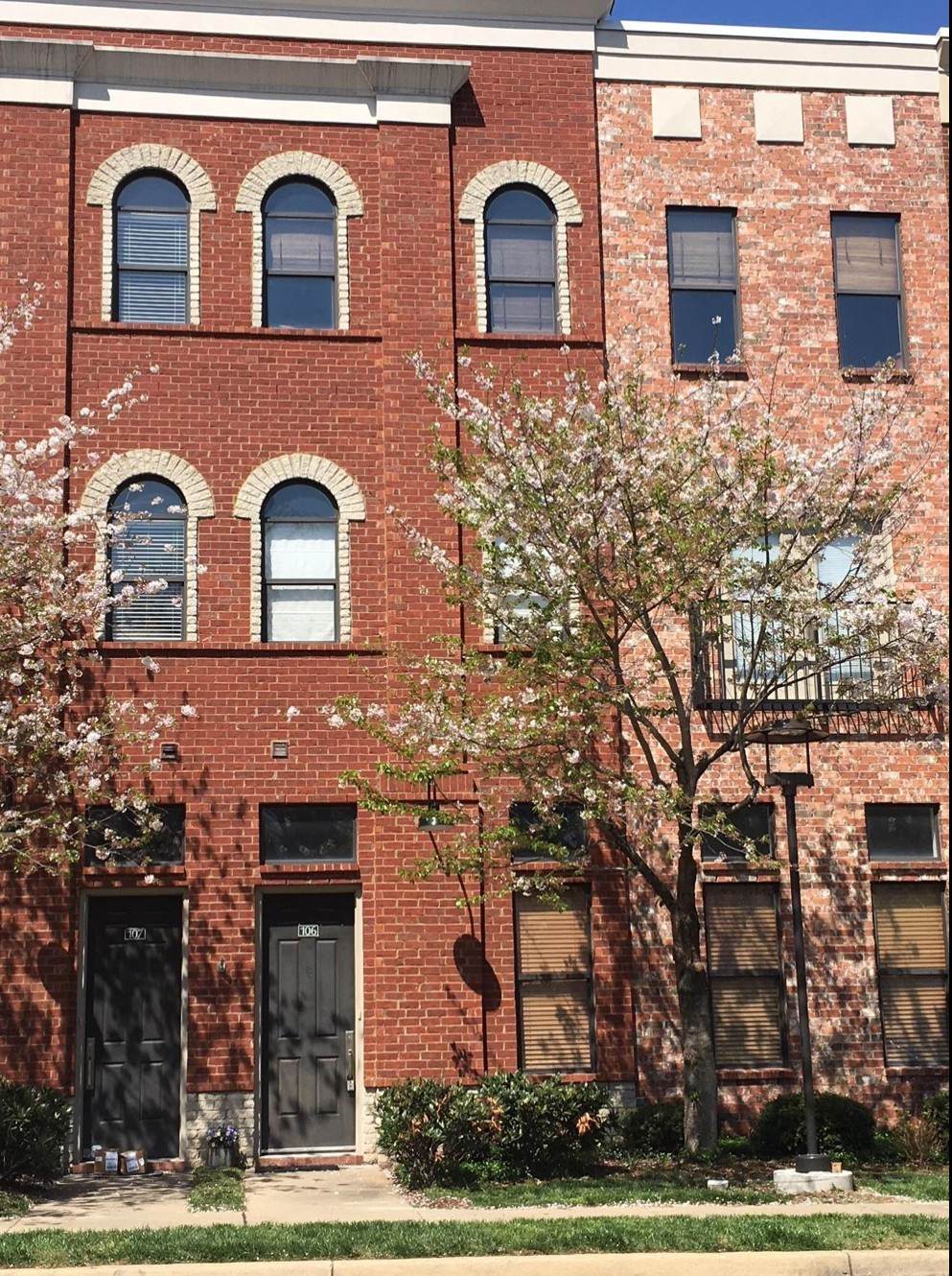 760 Wedgewood Park - Photo 1
