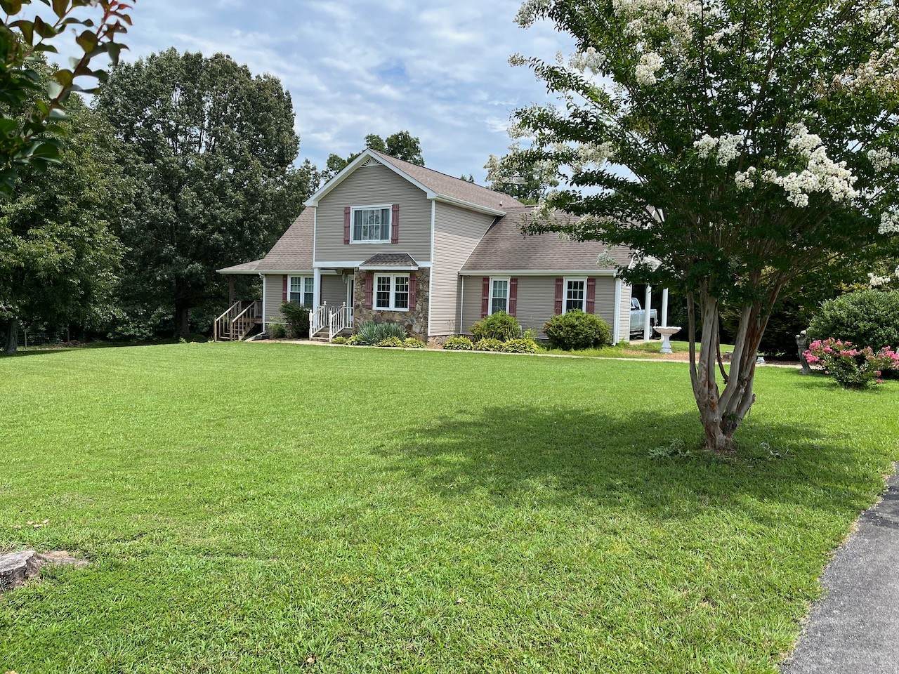1643 Carthage Rd - Photo 1