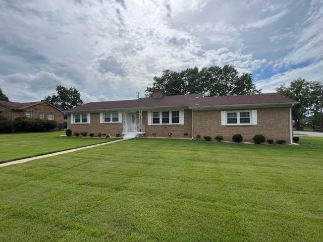 200 Greenfield Ave - Photo 1