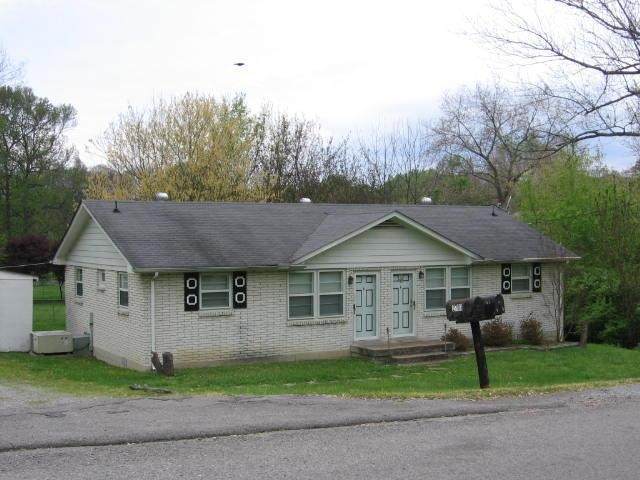2703 Wellman Dr - Photo 1