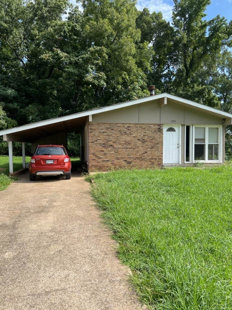 1755 Mooreland Dr - Photo 1